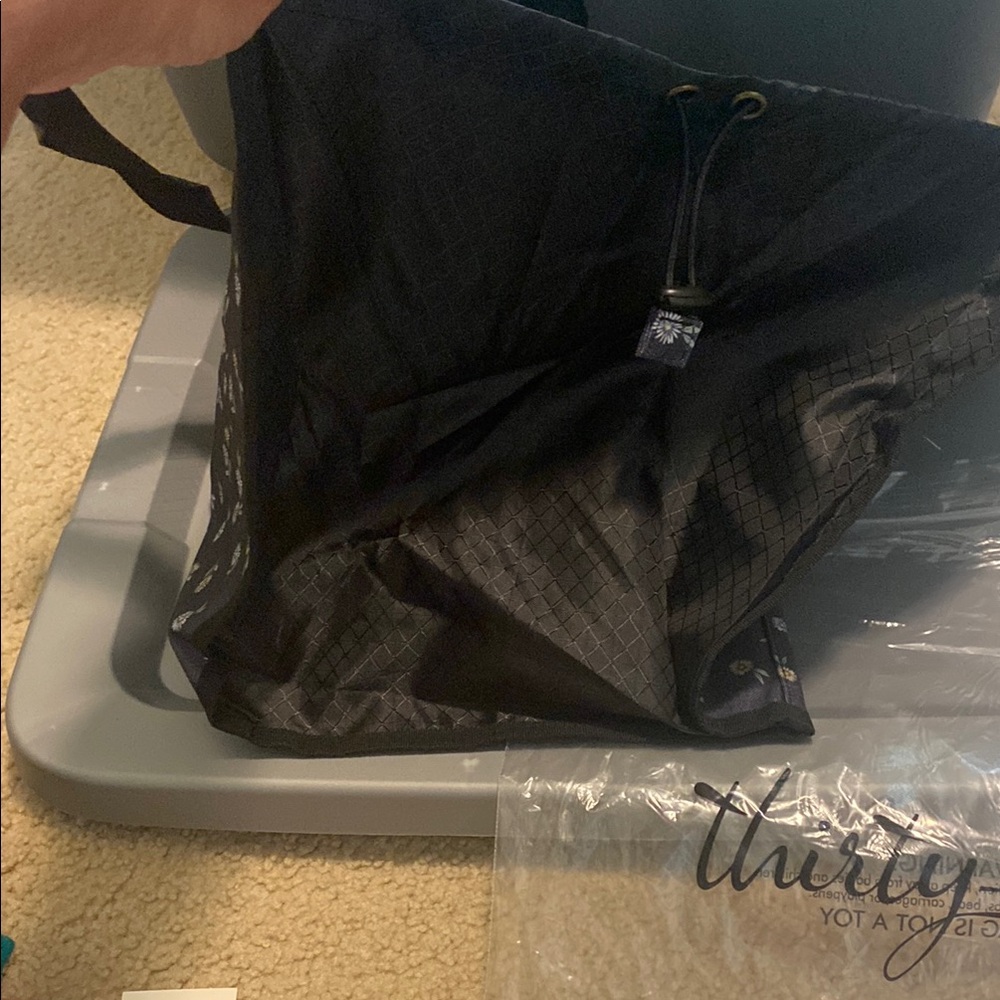 Thirty-One Black Cinch Tote Bag with Timeless Elegance - Picture 3 of 4